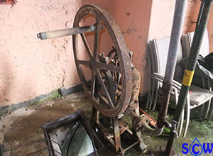 old well hand pump